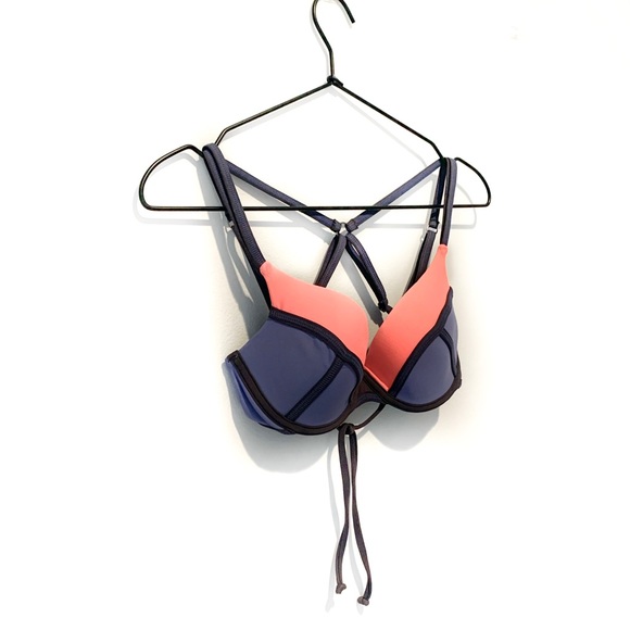 Maaji Reversible Color Block Underwire Bikini Top - Picture 5 of 15